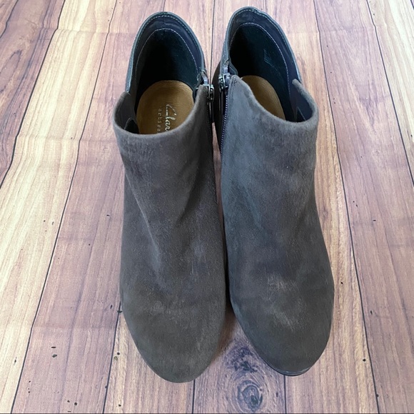 Clarks Artisan Gray Suede Booties - Picture 2 of 8